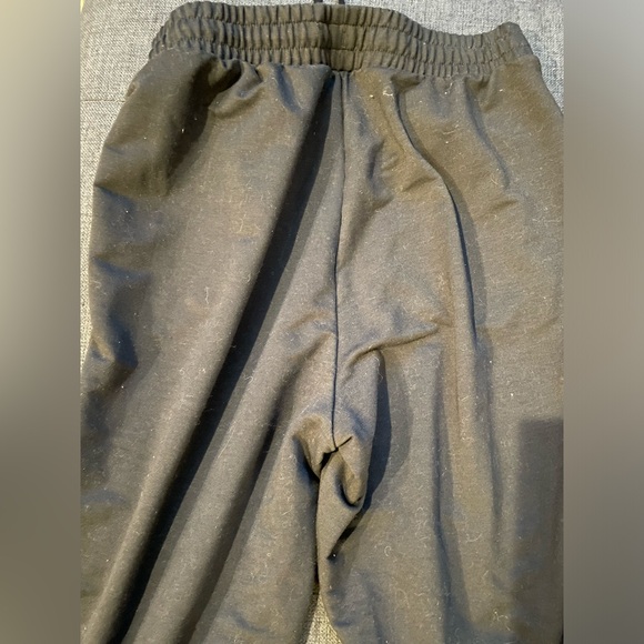 Puma soft sweatpant - Picture 2 of 3